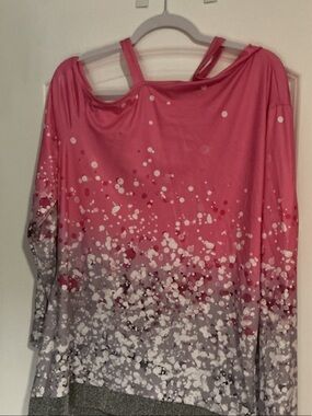 Women's Pink Ombre Splatter Long Sleeve Top
